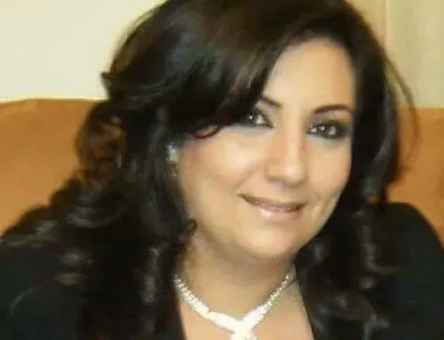 المرأة العاملة… بين مطرقة تحقيق الذات وسندان مساندة الأسرة